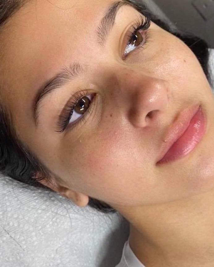 Natural lash result — full face in studio